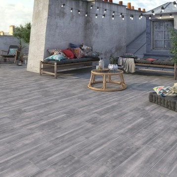 Carrelage aspect bois pour terrasse
